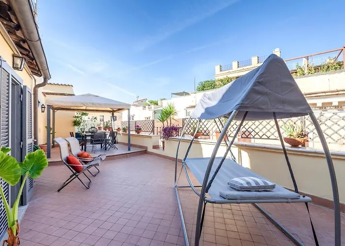 Apartament Luxury Penthouse With Terrace By Spanish Steps
