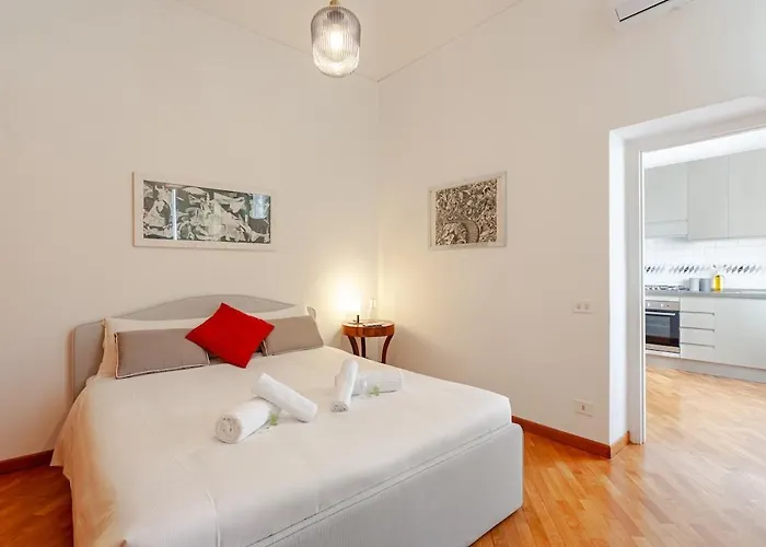 Luxury Penthouse With Terrace By Spanish Steps *